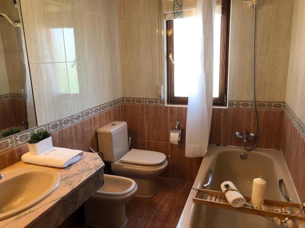 Hotel Rural El Vedal Muelas del Pan Eksteriør bilde